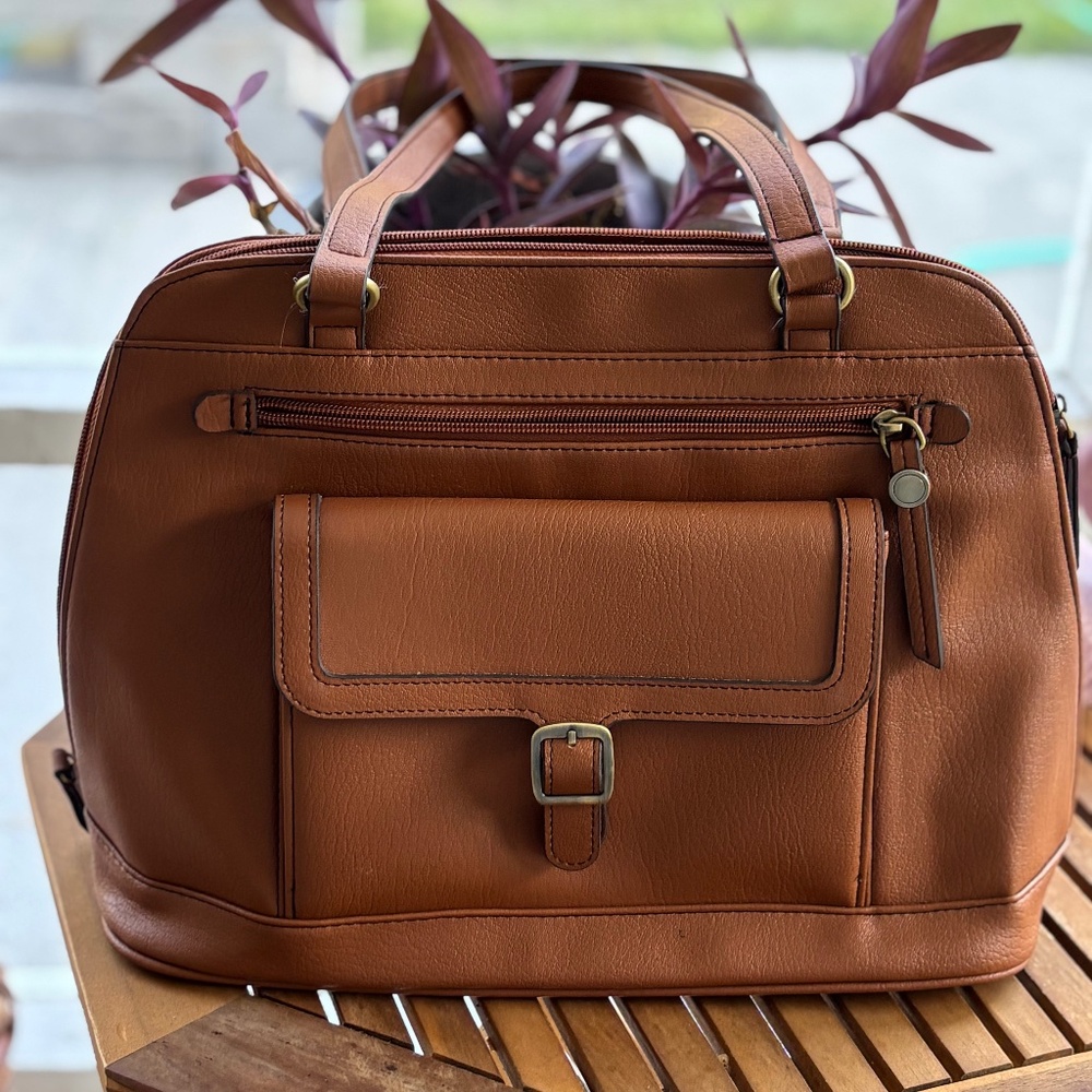 St John’s brown purse